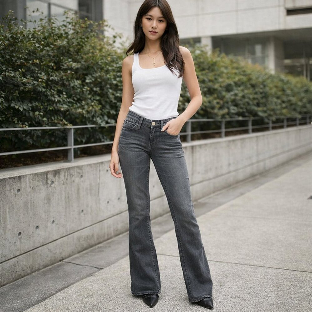 Moussy Flare Jeans Size 24 Measures W 25 x L 28 Gray